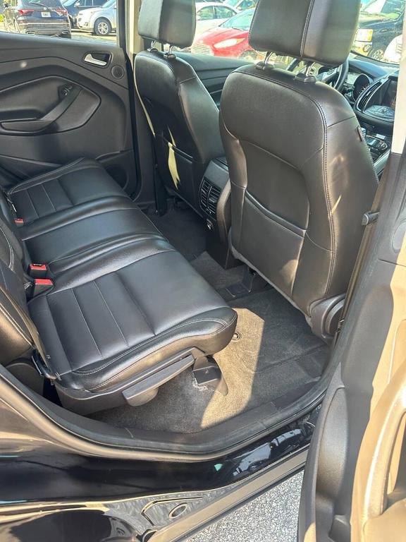 used 2013 Ford Escape car, priced at $5,900