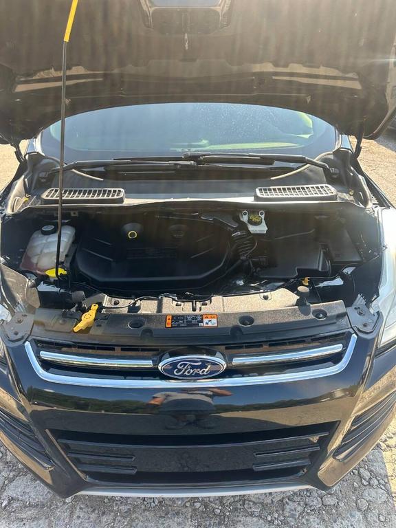 used 2013 Ford Escape car, priced at $5,900