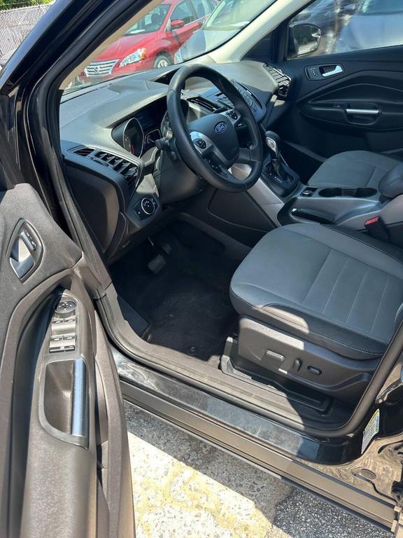 used 2015 Ford Escape car, priced at $5,900
