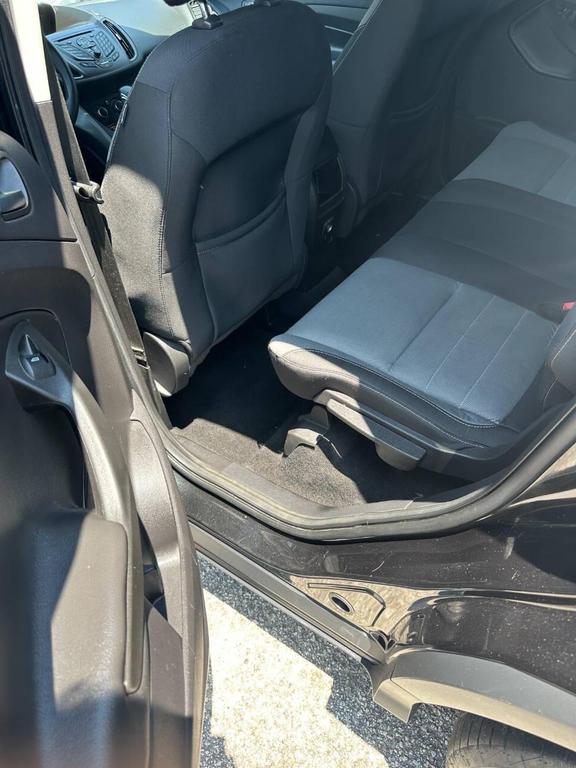 used 2015 Ford Escape car, priced at $5,900