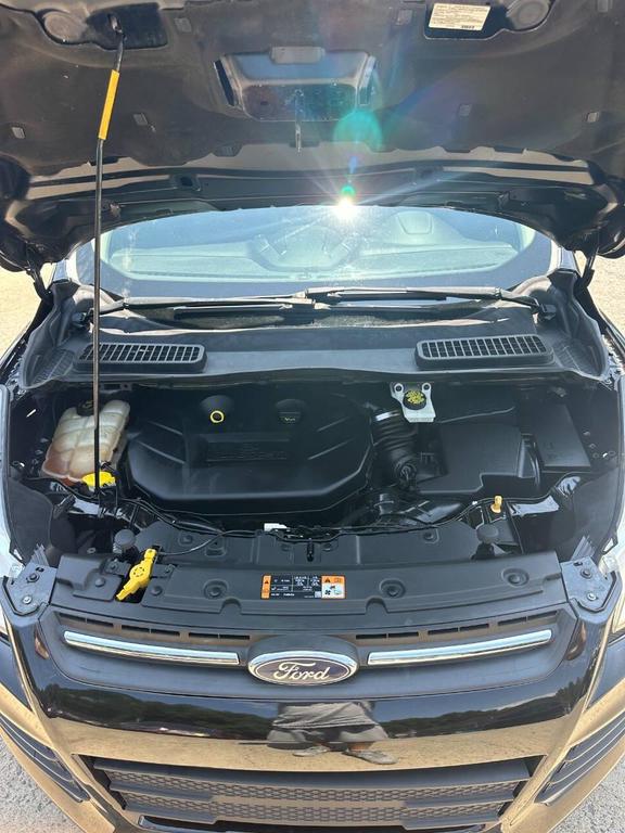 used 2015 Ford Escape car, priced at $5,900
