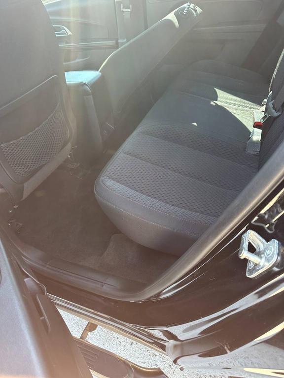used 2015 Chevrolet Equinox car, priced at $5,500
