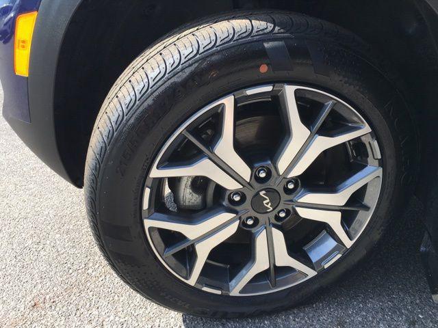 used 2023 Kia Seltos car, priced at $21,142