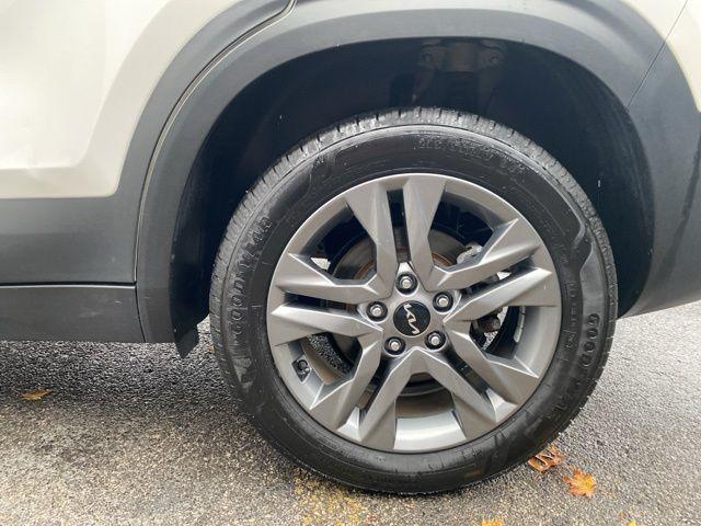 used 2023 Kia Seltos car, priced at $20,967