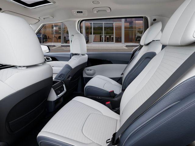 new 2025 Kia Carnival Hybrid car, priced at $55,140