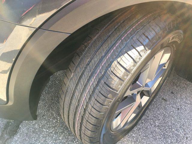 used 2023 Kia Telluride car, priced at $32,452