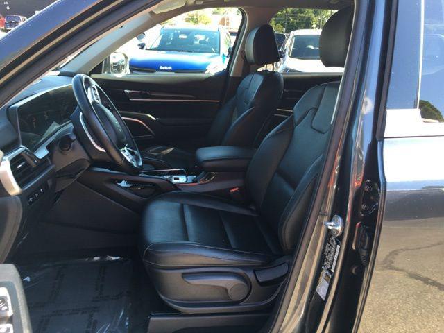 used 2023 Kia Telluride car, priced at $32,452