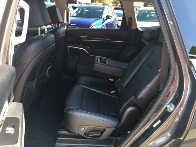 used 2023 Kia Telluride car, priced at $32,452