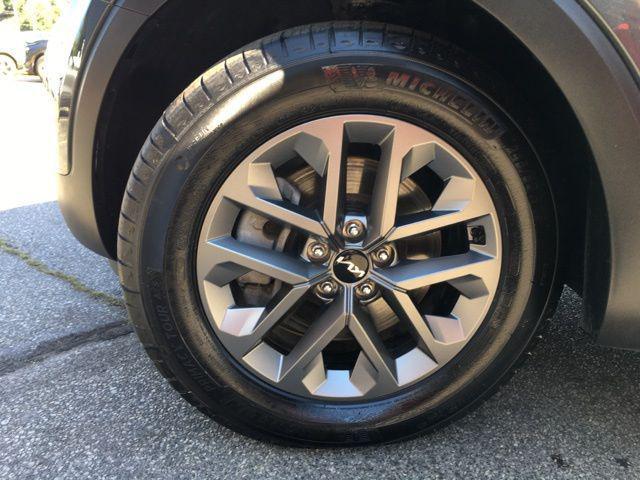 used 2023 Kia Telluride car, priced at $32,452