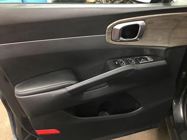 used 2023 Kia Sorento car, priced at $30,688