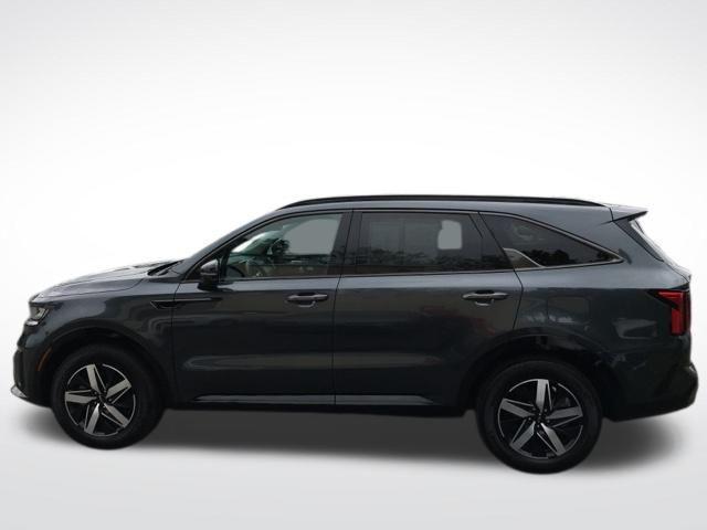 used 2023 Kia Sorento car, priced at $30,688