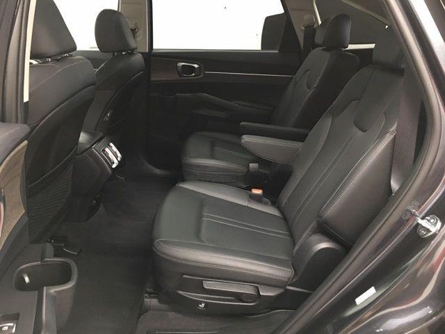 used 2023 Kia Sorento car, priced at $30,688