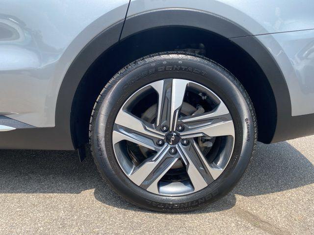 used 2023 Kia Sorento Plug-In Hybrid car, priced at $39,706
