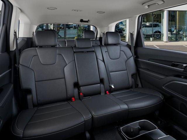 new 2025 Kia Telluride car, priced at $38,140