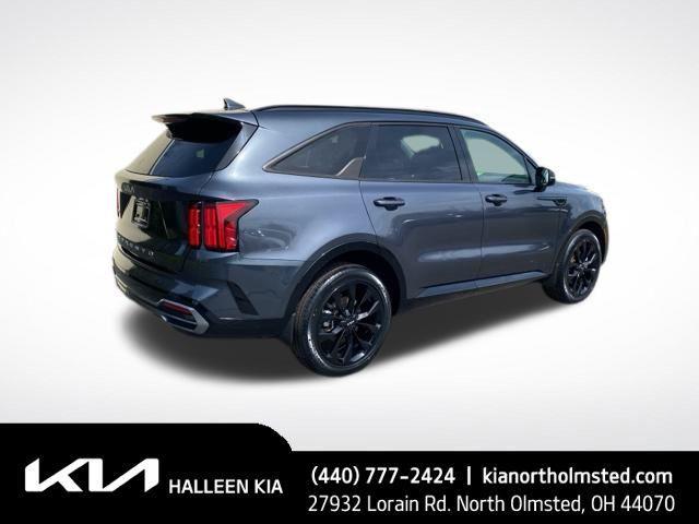 used 2022 Kia Sorento car, priced at $31,651