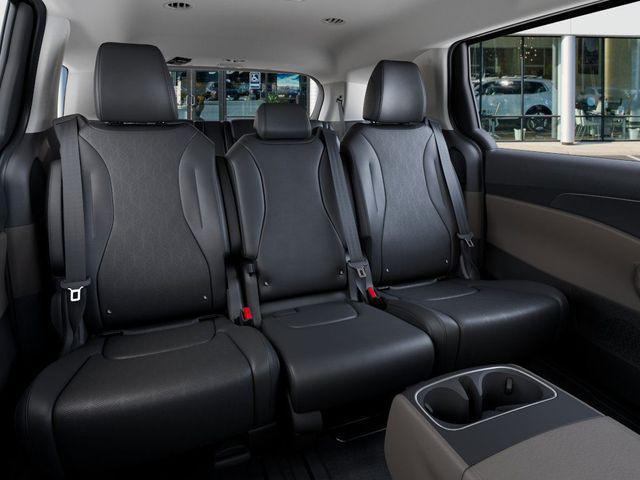 new 2025 Kia Carnival car, priced at $40,500