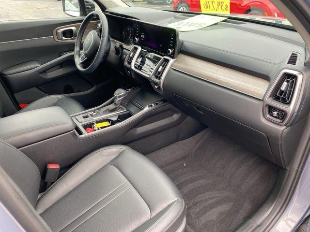 used 2023 Kia Sorento car, priced at $34,076