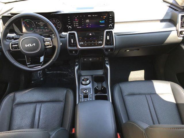 used 2023 Kia Sorento Hybrid car, priced at $33,912