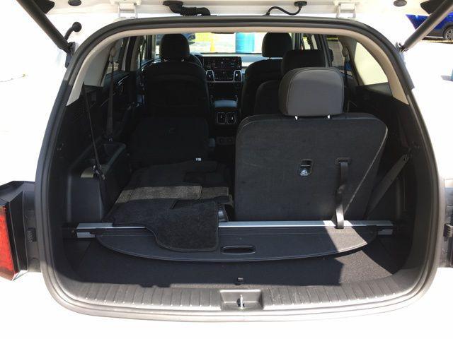 used 2023 Kia Sorento Hybrid car, priced at $33,912