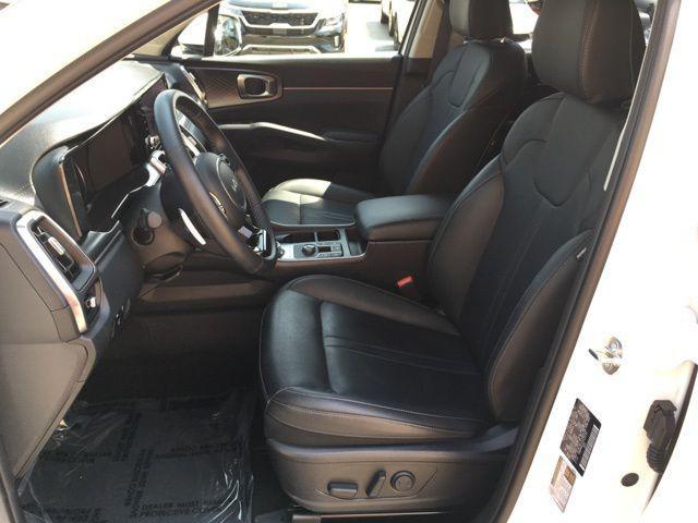used 2023 Kia Sorento Hybrid car, priced at $33,912