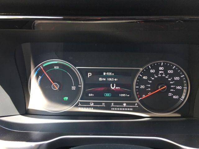 used 2023 Kia Sorento Hybrid car, priced at $33,912