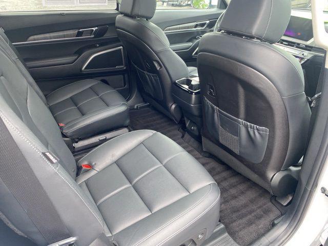 used 2023 Kia Telluride car, priced at $37,880