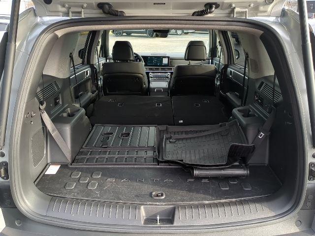 used 2024 Hyundai Santa Fe car, priced at $37,095