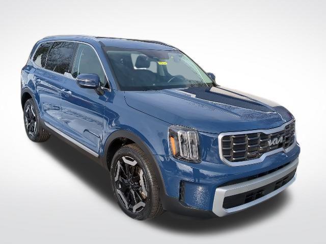 used 2023 Kia Telluride car, priced at $33,002