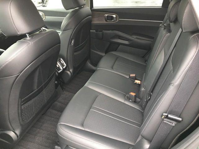 used 2023 Kia Sorento car, priced at $30,139