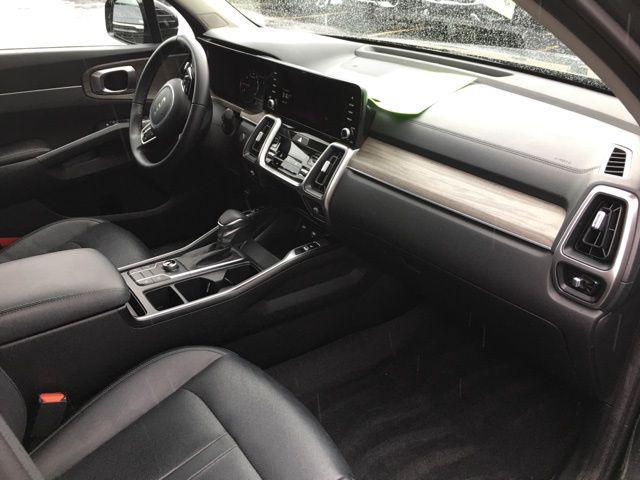 used 2023 Kia Sorento car, priced at $30,139