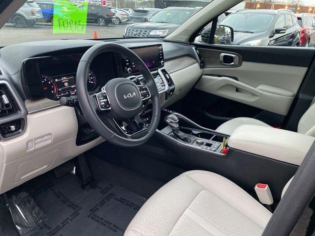 used 2023 Kia Sorento car, priced at $31,207