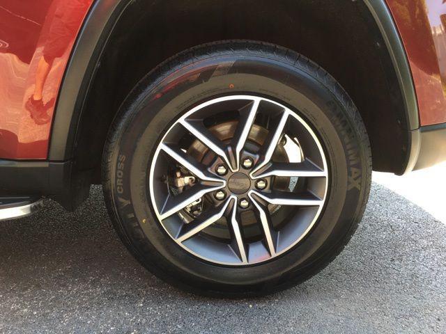 used 2022 Jeep Grand Cherokee car, priced at $28,518