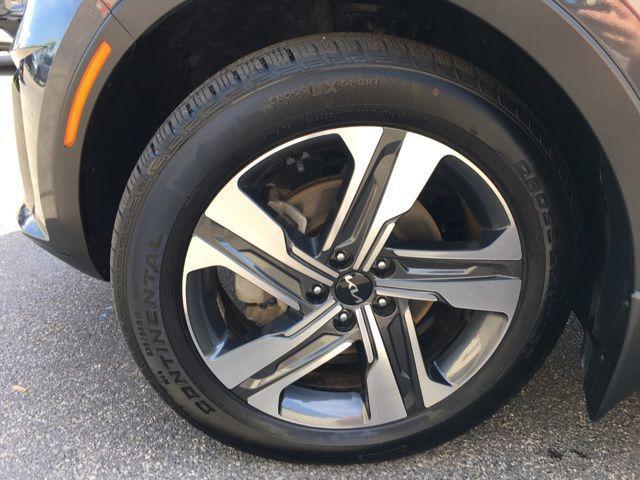 used 2023 Kia Sorento Plug-In Hybrid car, priced at $41,521