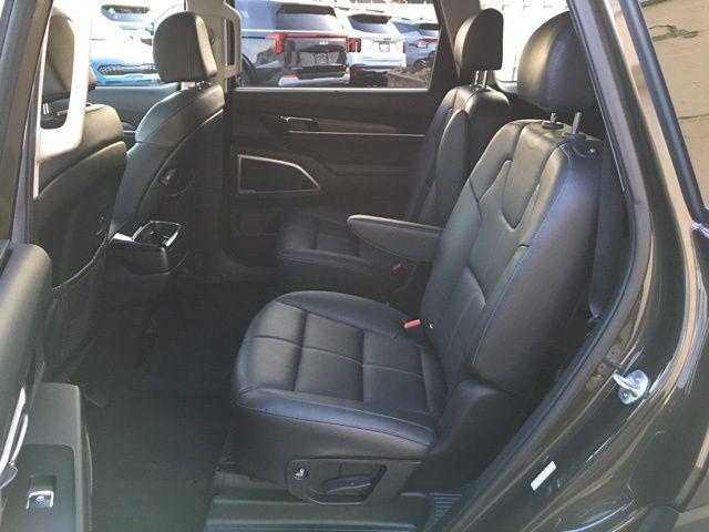used 2022 Kia Telluride car, priced at $31,195