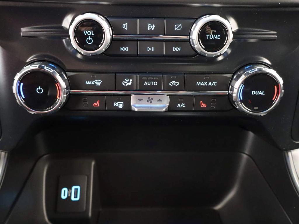 new 2024 Ford F-150 car, priced at $48,300