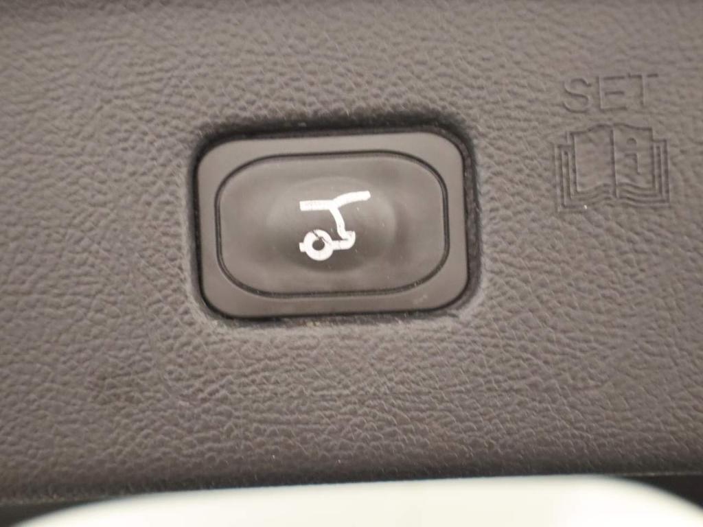 used 2024 Ford Edge car, priced at $31,995