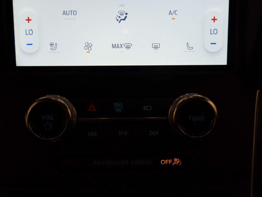 used 2024 Ford Edge car, priced at $31,995