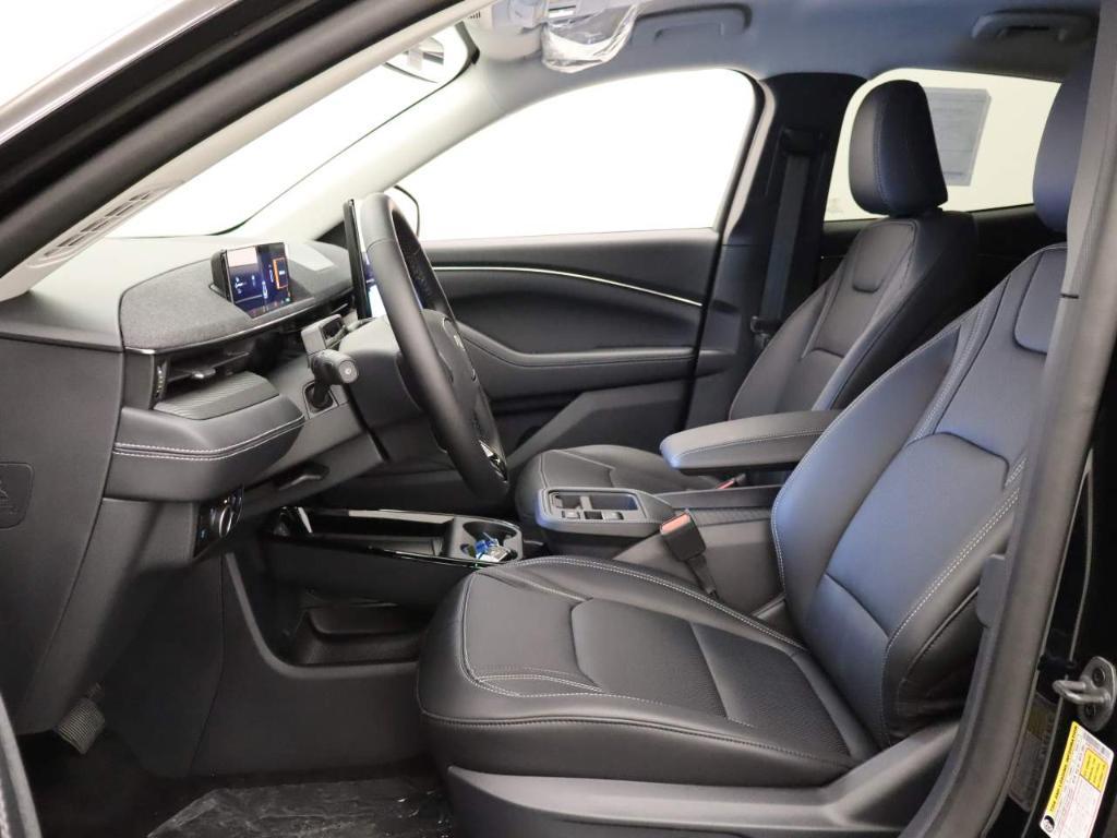 new 2025 Ford Mustang Mach-E car, priced at $40,925