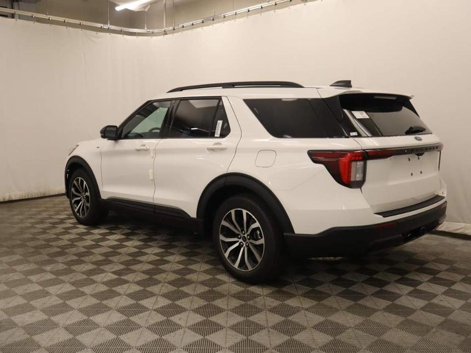 new 2025 Ford Explorer car, priced at $48,645