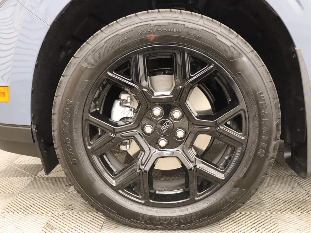 new 2025 Ford Maverick car, priced at $41,680