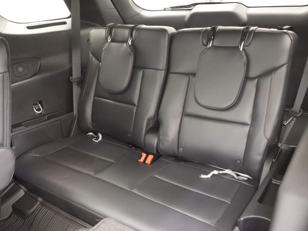 new 2025 Ford Explorer car, priced at $59,725