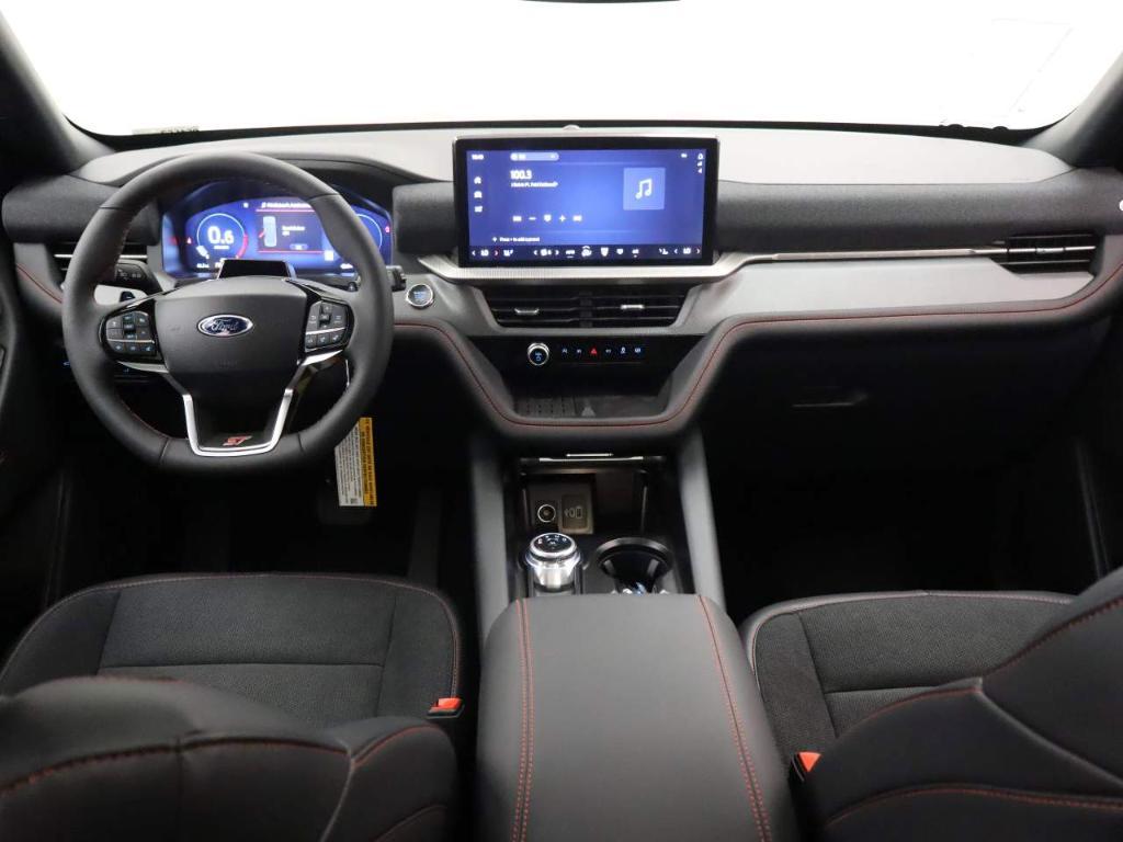 new 2025 Ford Explorer car, priced at $59,725