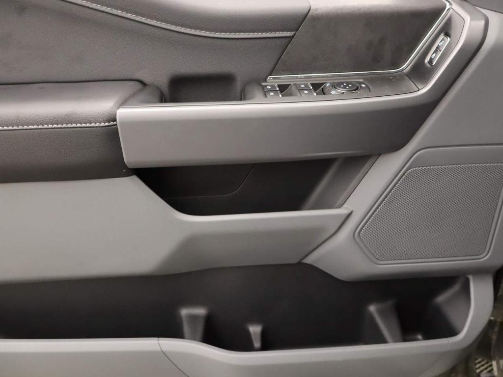 new 2025 Ford F-150 car, priced at $51,386