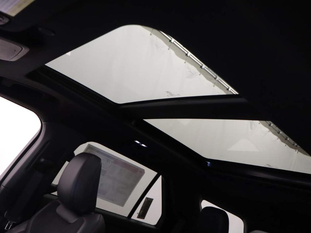 new 2025 Ford Explorer car, priced at $59,600