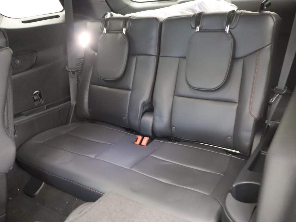 new 2025 Ford Explorer car, priced at $59,600