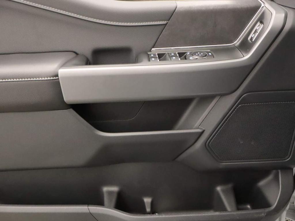 new 2025 Ford F-150 car, priced at $51,562