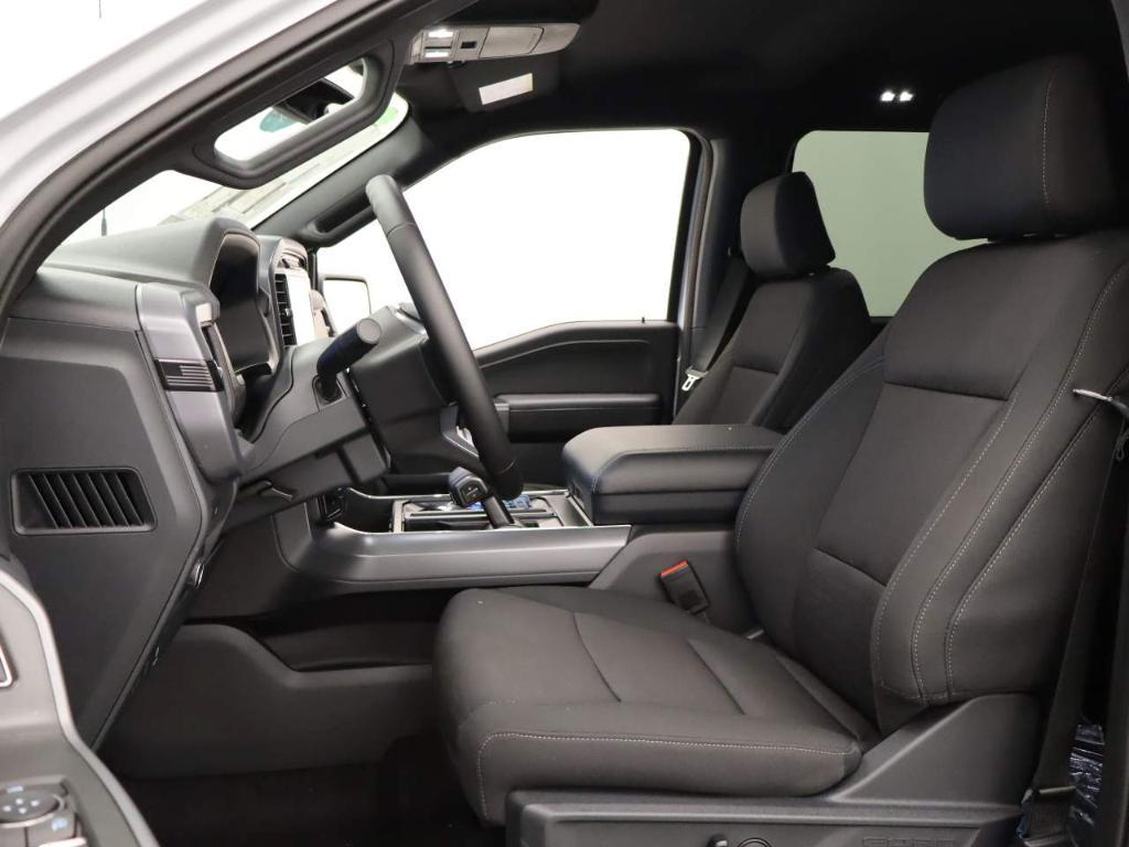 new 2025 Ford F-150 car, priced at $51,562