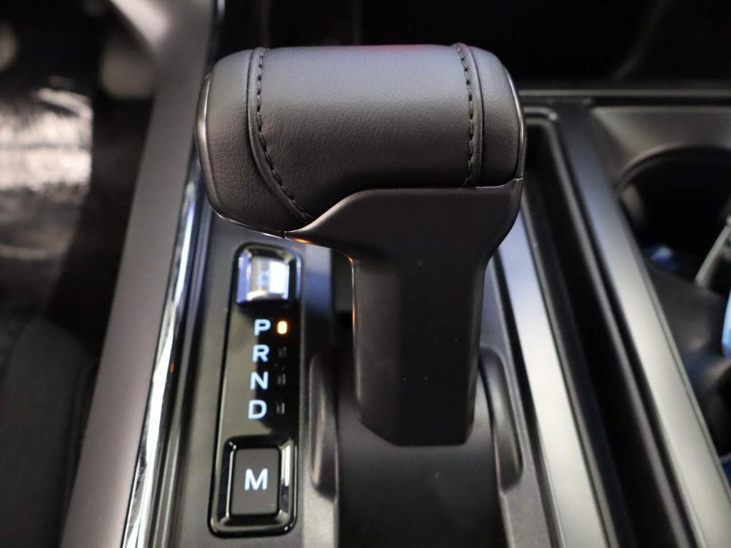 new 2025 Ford F-150 car, priced at $51,562