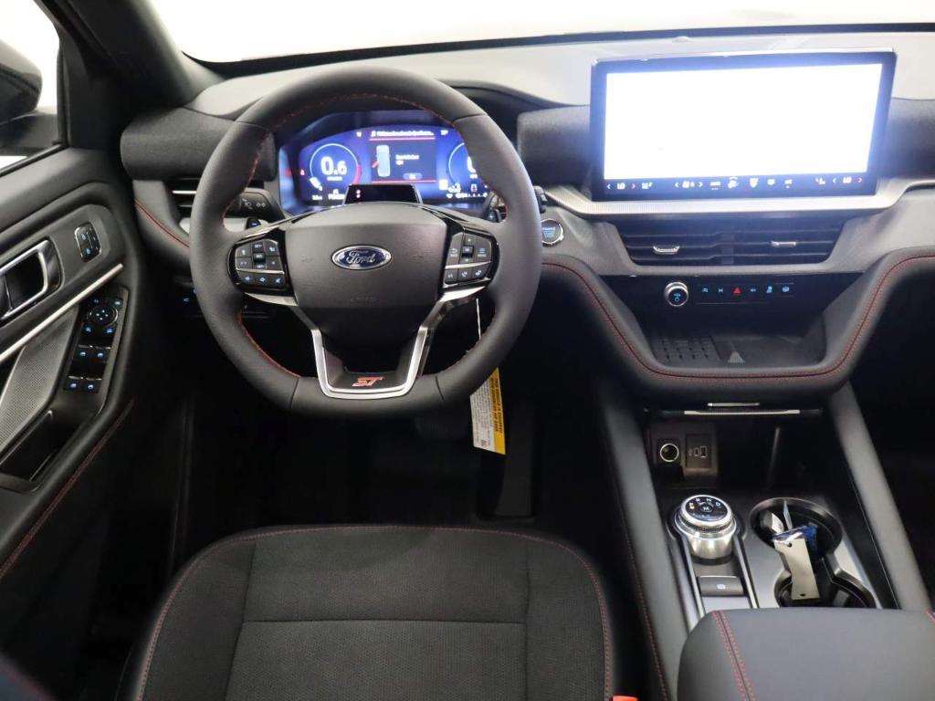 new 2025 Ford Explorer car, priced at $57,060