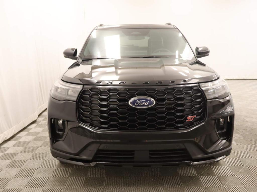 new 2025 Ford Explorer car, priced at $57,060